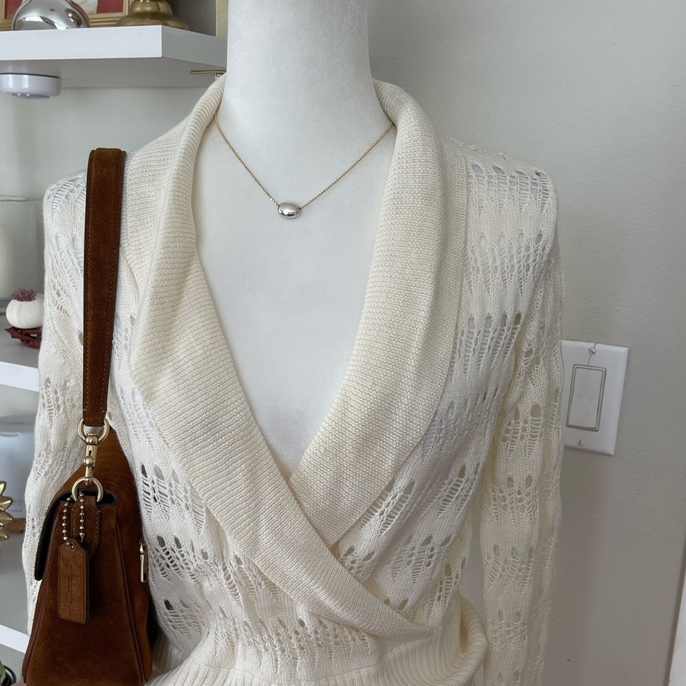 NWT Elegant Cream Sweater Size M - Picture 4 of 8
